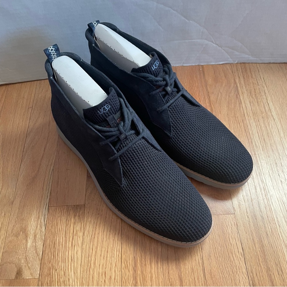 Ugg Men's union dark navy hyperweave chukka boots